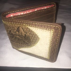 ⭐Ugly Men’s brown leather and cowhide wallet, NWOT